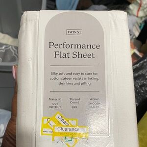 Threshold White Performance Flat Sheet